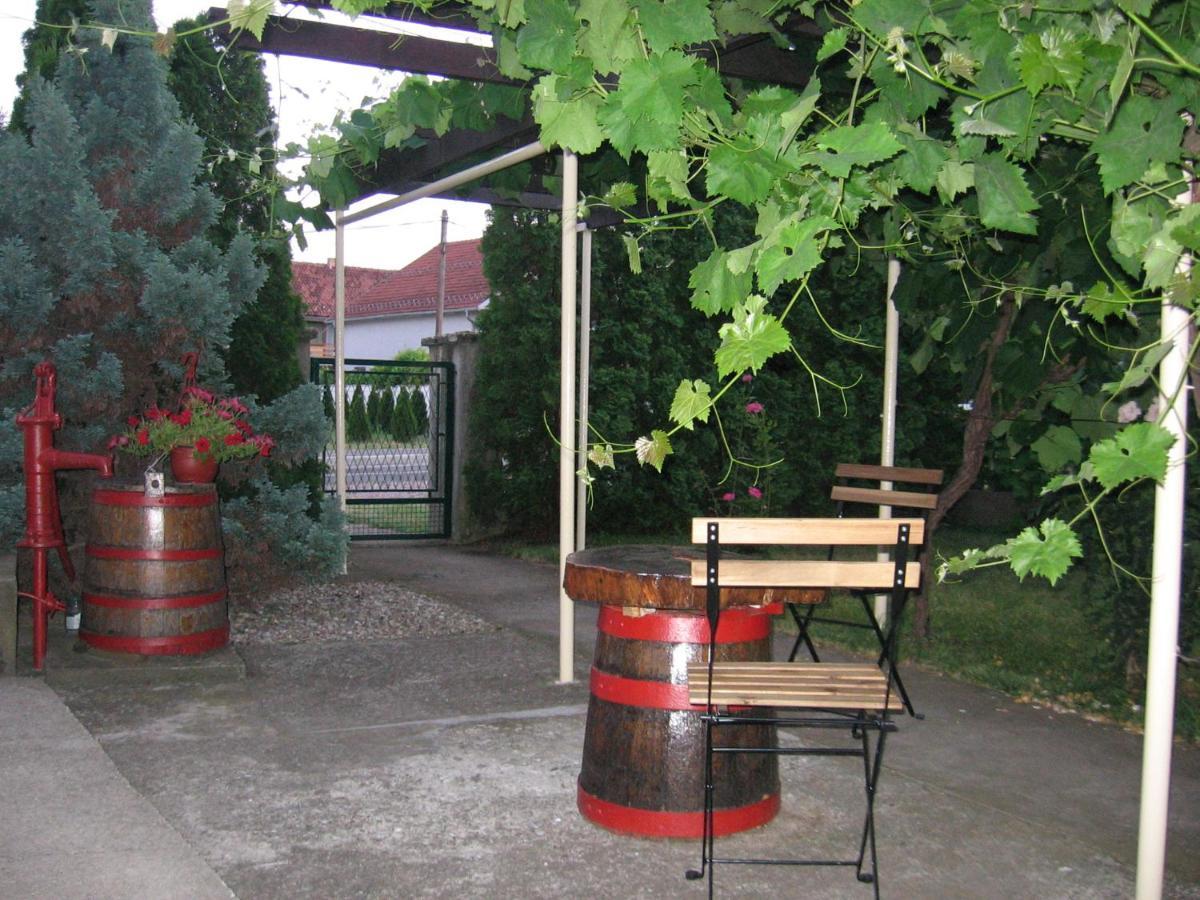 Kuca Za Odmor Jelena Apartment Cladova Exterior foto